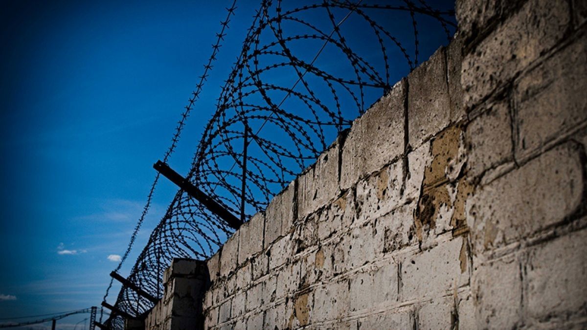Журналісти встановили імена причетних до катувань полонених на Луганщині