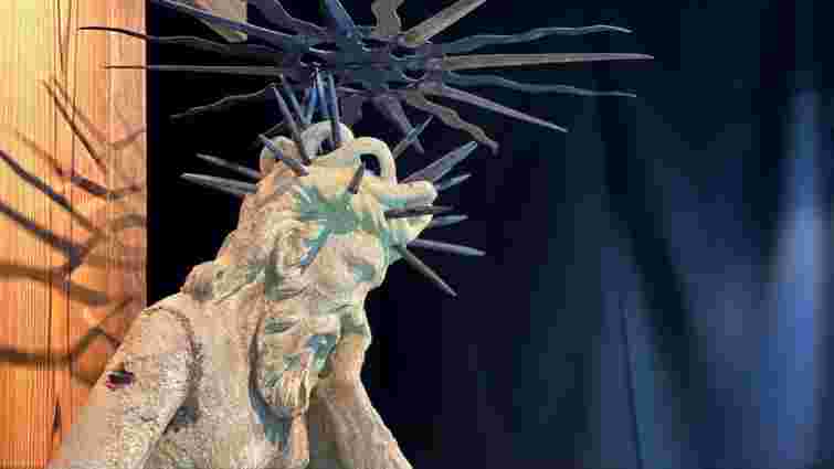 Страсті Христові: скульптури скорботного Христа