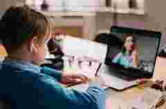 Школи Рівного переведуть на дистанційне навчання з нагоди Великодня