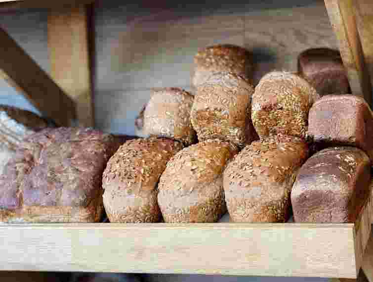 Власника відомої хлібопекарні викрили у несплаті податків на Закарпатті