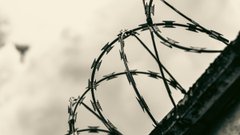 Суд ув’язнив львів’янина за втечу з військової частини із автоматом