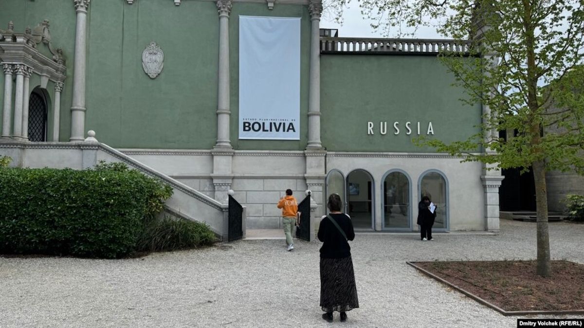 Україна запровадила санкції проти причетних до повернення Росії на Венеційську бієнале