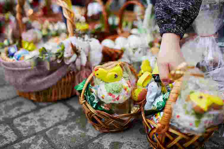 Розклад богослужінь у церквах Івано-Франківська на Велику суботу і Великдень