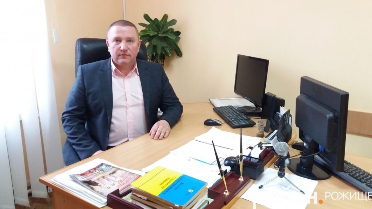 Скандальний суддя з Волині задекларував понад мільйон зарплати та нову квартиру доньки