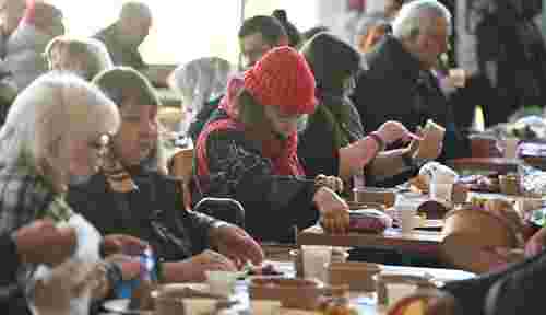У Львові провели Великодній сніданок для людей у потребі