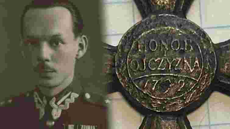 Виставлений на український аукціон орден польського офіцера повернуть родині