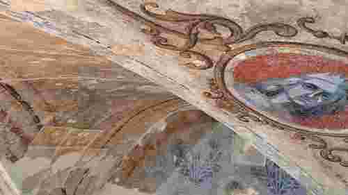 Реставратори показали відновлені ренесансні розписи камʼяниці вірменських купців у Львові