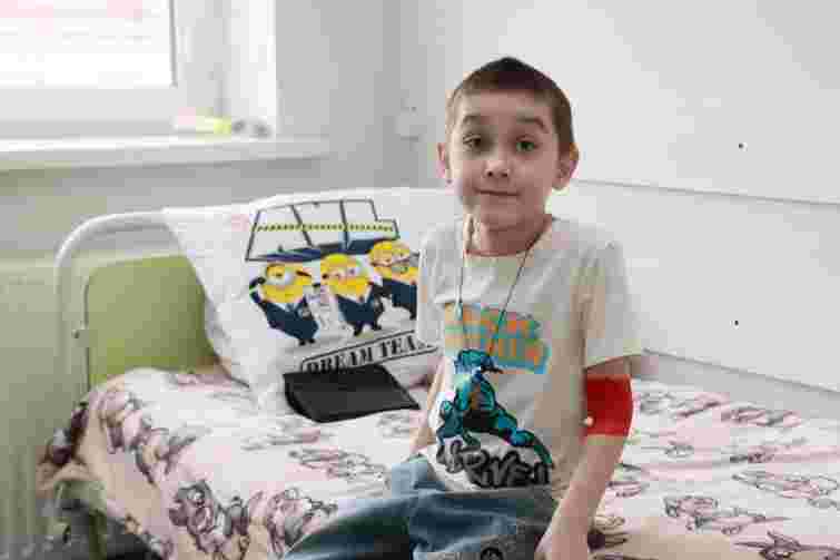Шестирічному хлопчику з Буковини успішно пересадили донорське серце