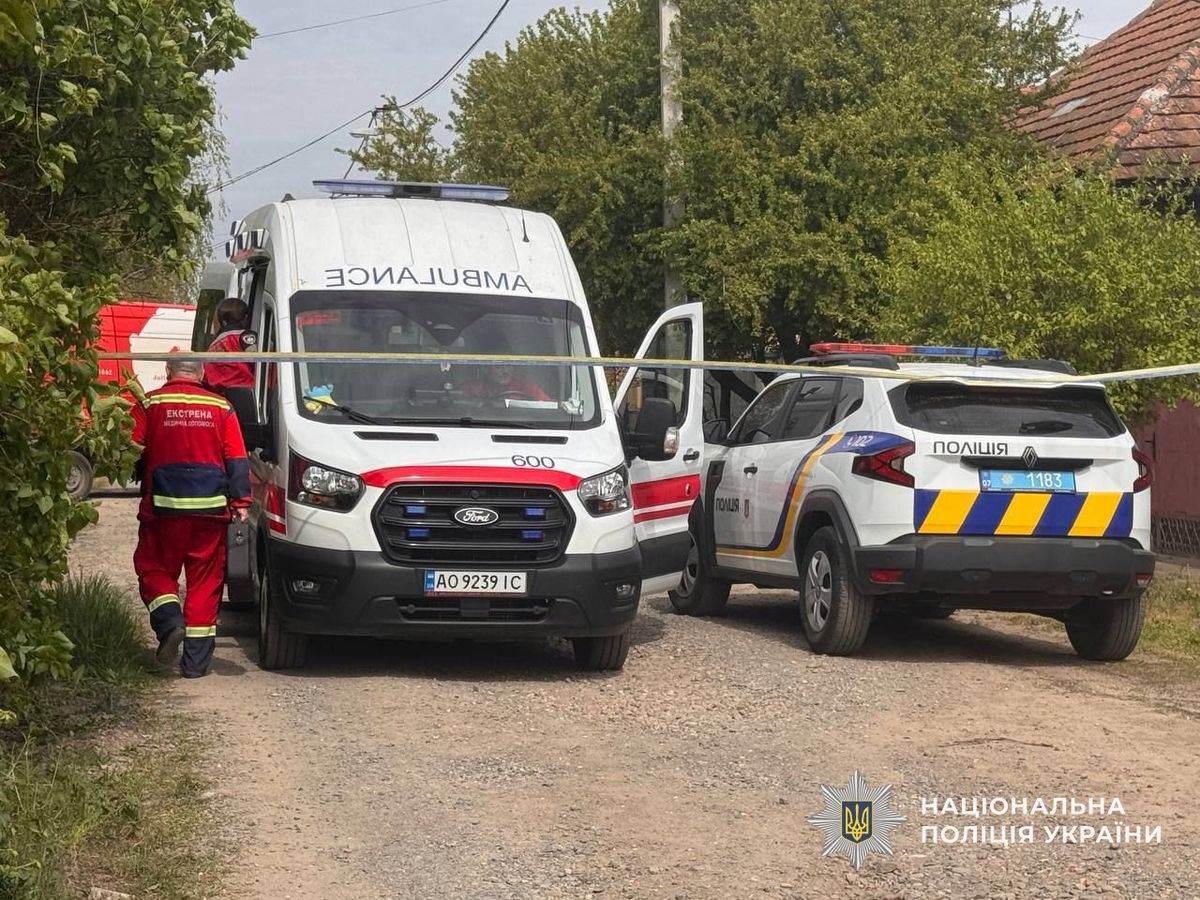 Під час затримання на Закарпатті водій відкрив вогонь по поліцейських
