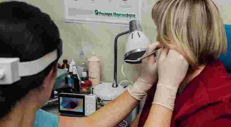 У вусі пацієнтки з Прикарпаття лікарі виявили павука