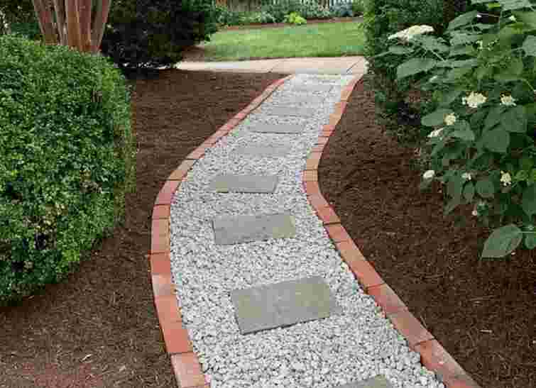 Маленький двір стане відчутно просторішим: ось всього два методи, які спрацюють