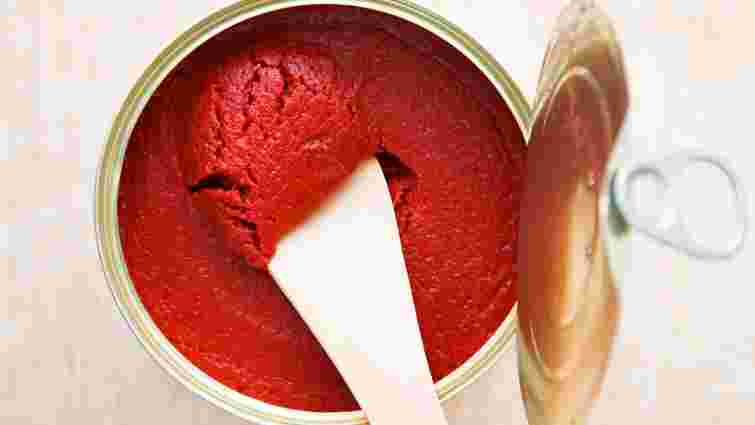 Візьміть гірчицю: чому пліснявіє томатна паста та як цього уникнути