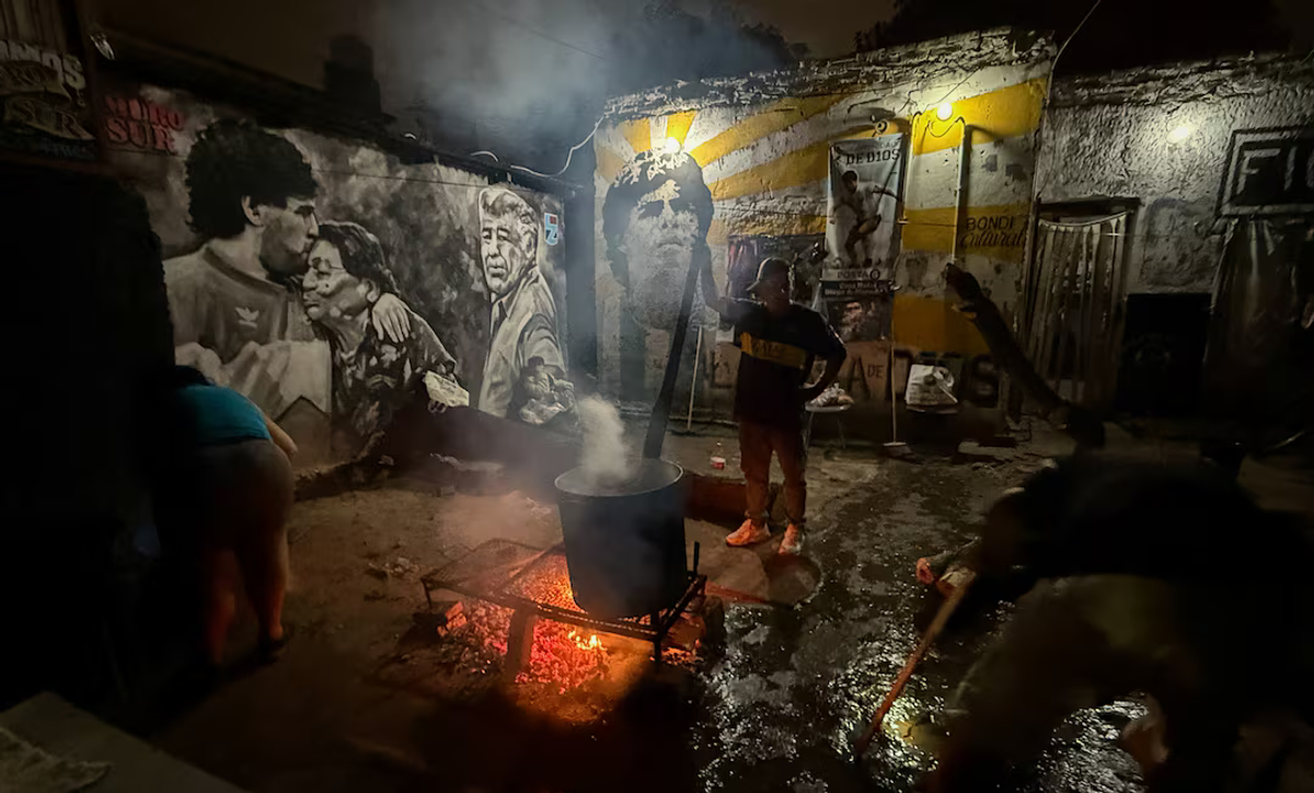 Роздачу організували місцевий пастор та кілька волонтерів (фото Reuters)