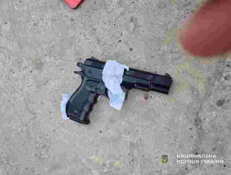 Дев’ятикласник під час уроку влаштував стрілянину на Закарпатті