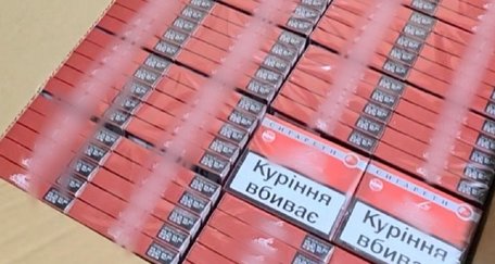 Біля кордону на Львівщині викрили склад з контрафактними горілкою та сигаретами на 13 млн грн