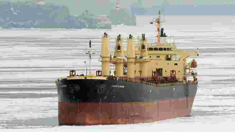 Ізраїль відпустив російське судно з краденим зерном попри вимогу України затримати його