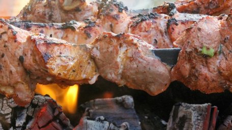 Хороше мʼясо і маринад не гарантують успіх: чому шашлик вийшов несмачний