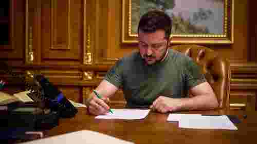 Володимир Зеленський запровадив санкції проти російських командирів і священників