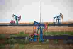 США скасували санкції на купівлю російської нафти ще на місяць 