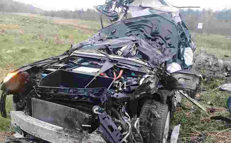 На Волині авто Audi злетіло у кювет, двоє загиблих