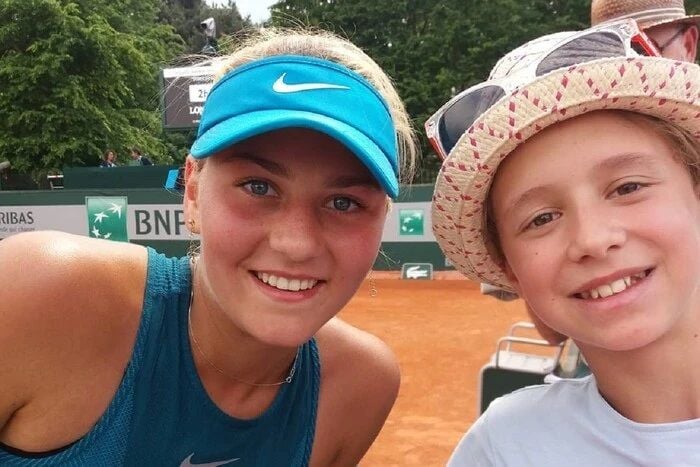 Марта Костюк і Вероніка Подрез у 2019 році на Ролан Гарос
