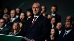 Партія проросійського експрезидента Румена Радева здобула монобільшість у парламенті Болгарії