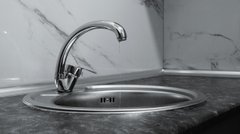 Мешканці понад 50 вулиць Львова будуть добу без води через підключення водогону