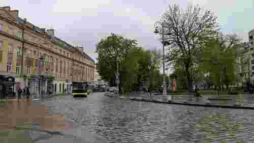 Сильні заморозки не відступають: львівські синоптики розповіли про погоду 22 квітня