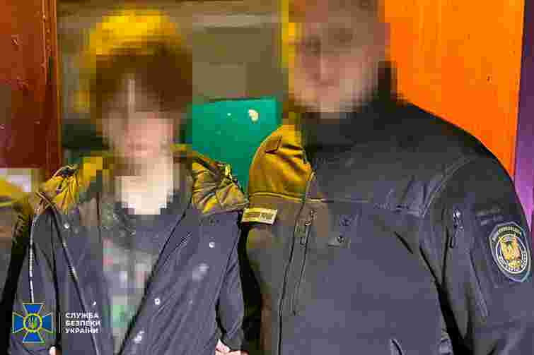 На Полтавщині СБУ затримала 17-річного хлопця на спробі влаштувати теракт біля відділку поліції