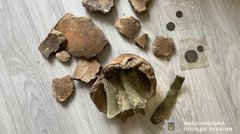 Суд оштрафував чорного археолога, який викопав біля Ужгорода бронзові сокири кельтів