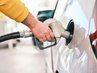 На українських АЗС продовжує дешевшати пальне