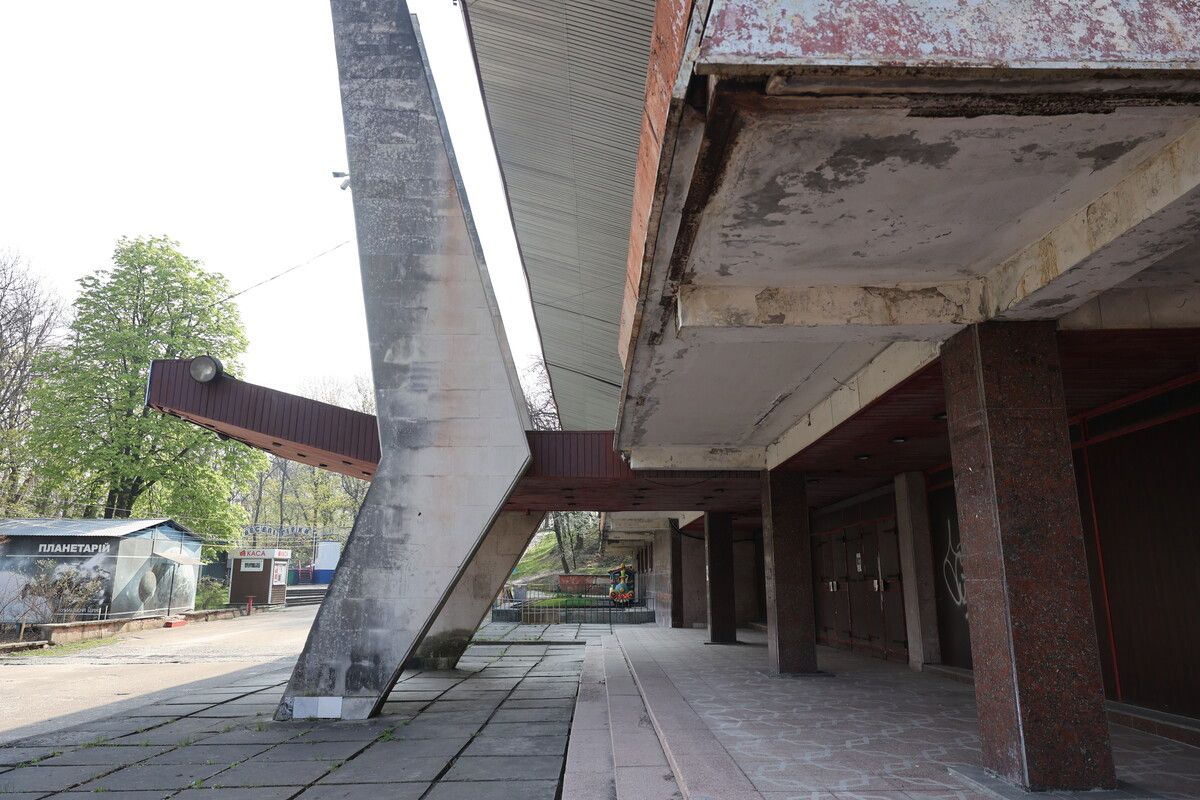 Львов, клуб Романтика