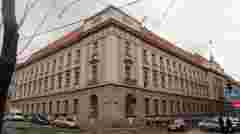 Прокуратура через суд хоче забрати в «Укрпошти»  будівлю головної пошти у Львові