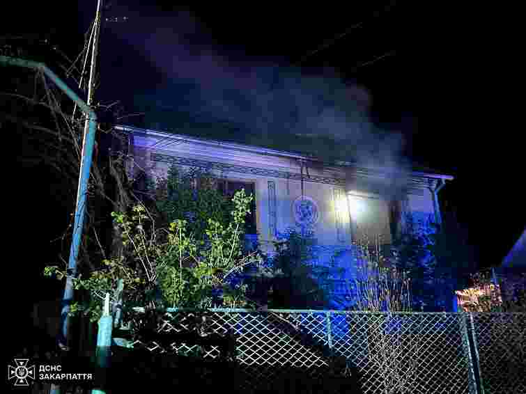Під час пожежі на Закарпатті загинуло подружжя пенсіонерів