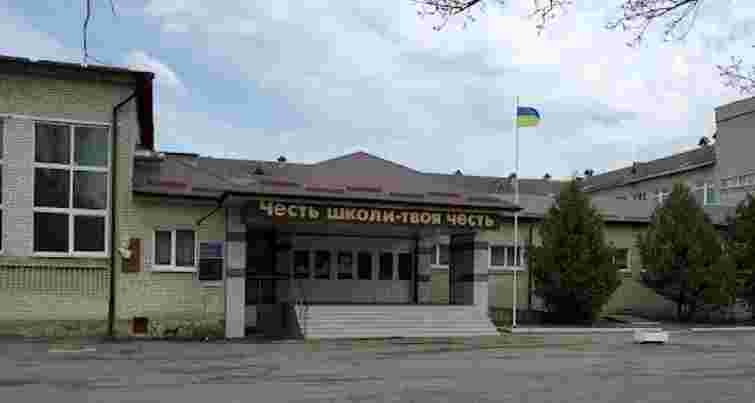 Скандальна логопединя з Волині після звільнення та суду влаштувала дебош у ліцеї