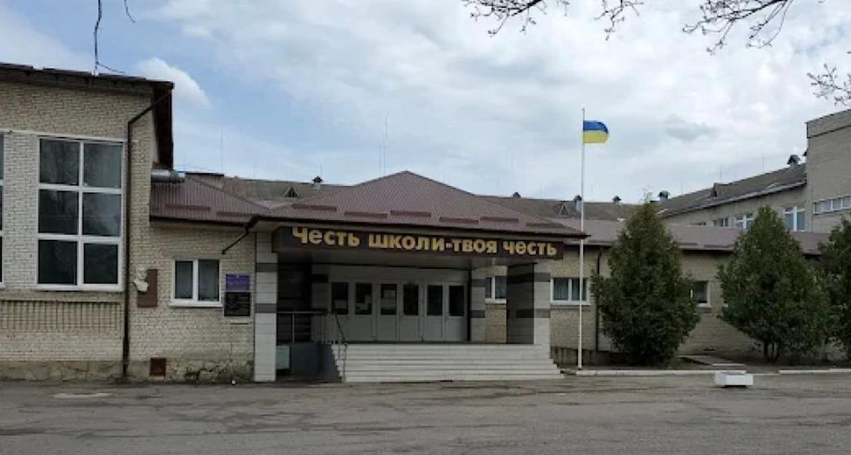 Скандальна логопединя з Волині після звільнення та суду влаштувала дебош у ліцеї