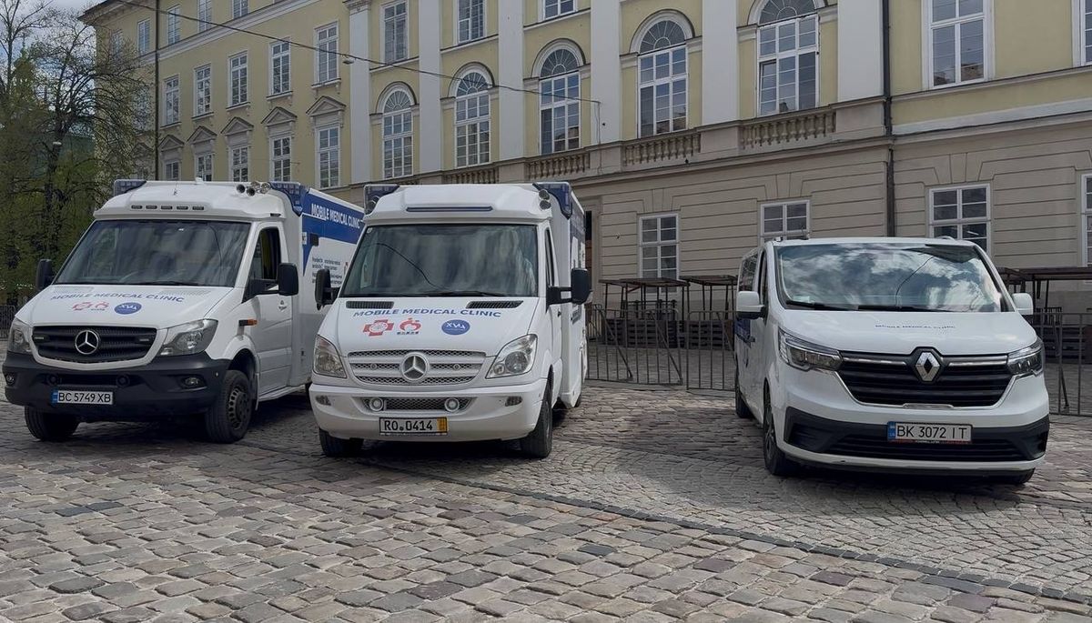 У Львові тайванці передали мобільний стоматологічний комплекс для лікування військових