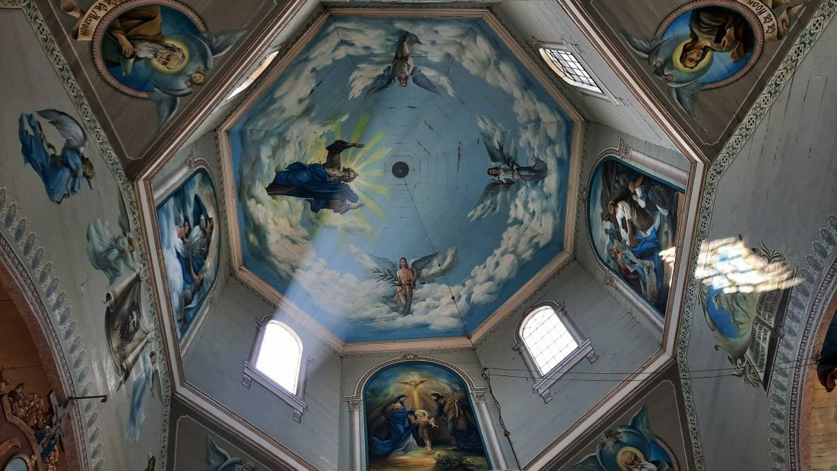 Ракобовти: дерев’яна церква, паломницький маршрут і могила стигматика
