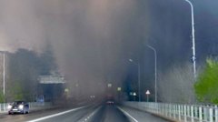 Чорний дощ накрив російський Туапсе після атаки дронів на НПЗ