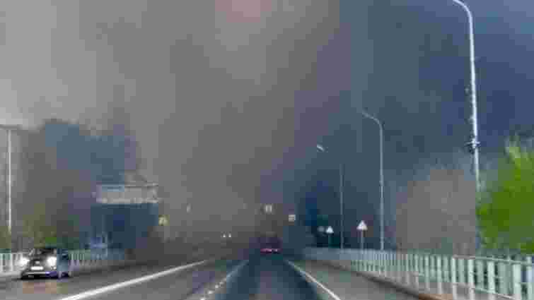 Чорний дощ накрив російський Туапсе після атаки дронів на НПЗ