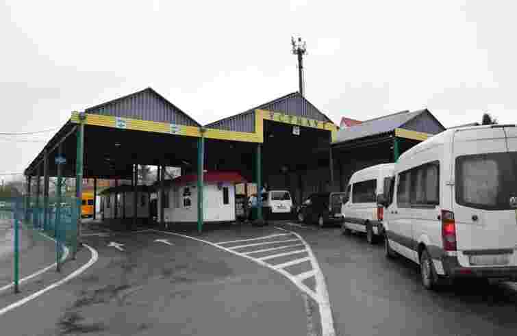 Суд покарав прикордонника з Волині за переправлення до Польщі 38 ухилянтів 