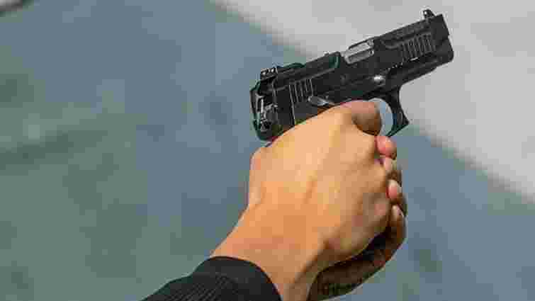 В Івано-Франківську конфлікт між водіями закінчився стріляниною