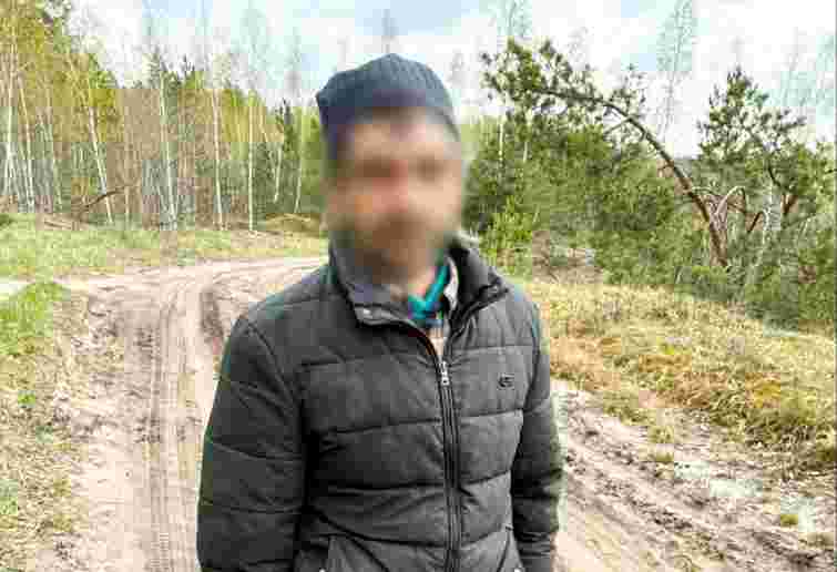 Поліція розшукала в лісі на Рівненщині підозрюваного у зґвалтуванні 13-річної дівчини