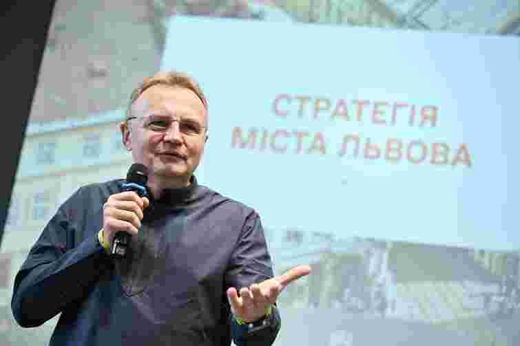 Мер Львова вимагає не допустити забудови території біля аеропорту