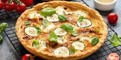 Листковий пиріг з кабачками та сиром. Рецепт дня