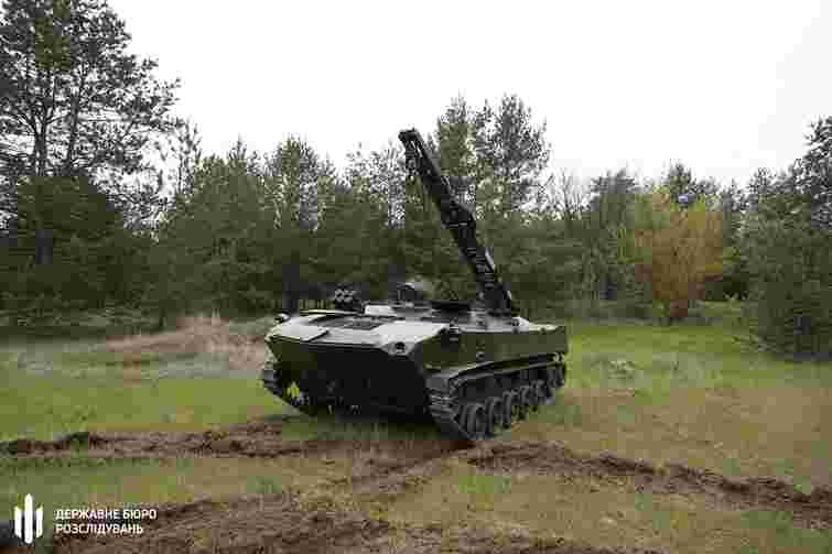 ДБР передало військовим російську ремонтно-евакуаційну машину вартістю 2,5 млн доларів