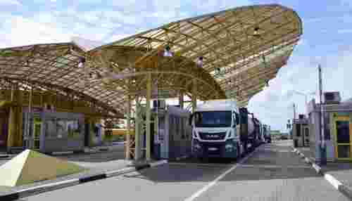 Волинські митники викрили схему імпорту м’яса під виглядом солі на 11,7 млн грн