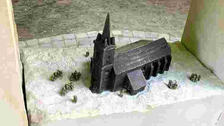 В Ужгородському замку встановили мініскульптуру, присвячену унії 1646 року