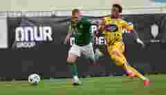 «Карпати» розгромили «Рух» у львівському дербі, збільшивши безпрограшну серію до 7 матчів