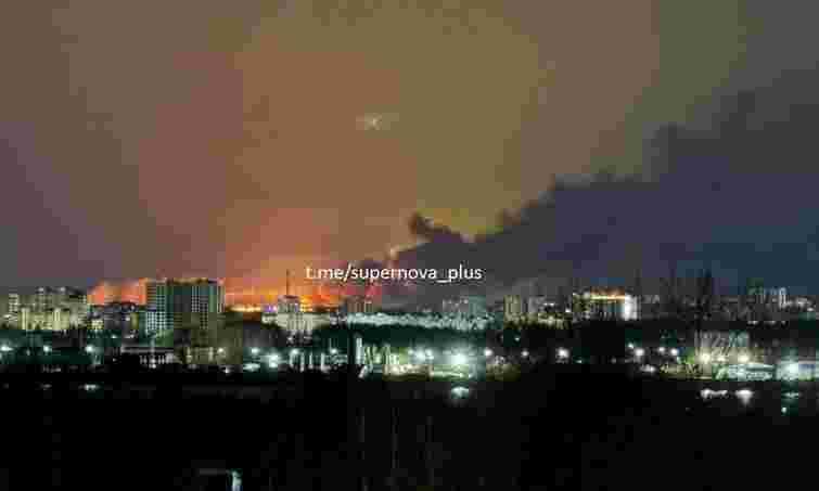 Безпілотники атакували НПЗ та азотний комплекс в Росії 